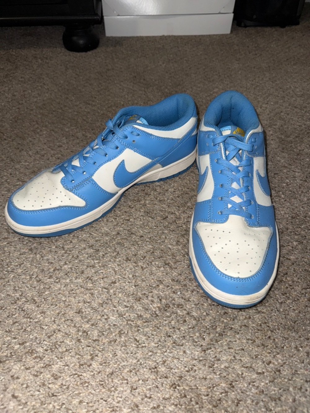 Nike Men’s Low-Top Sneakers in Sky Blue and White